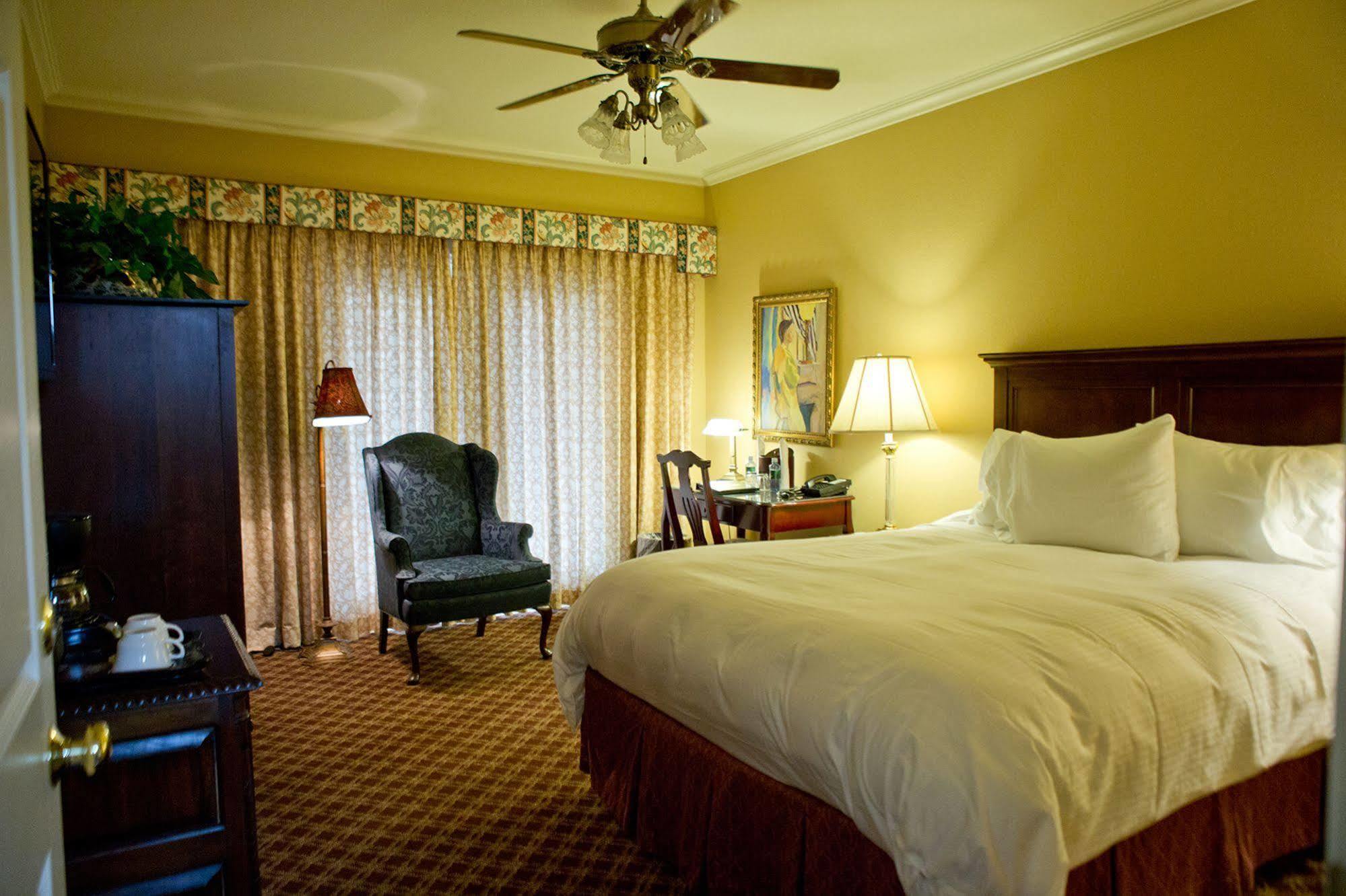 The Sanford House Inn & Spa Arlington Eksteriør billede